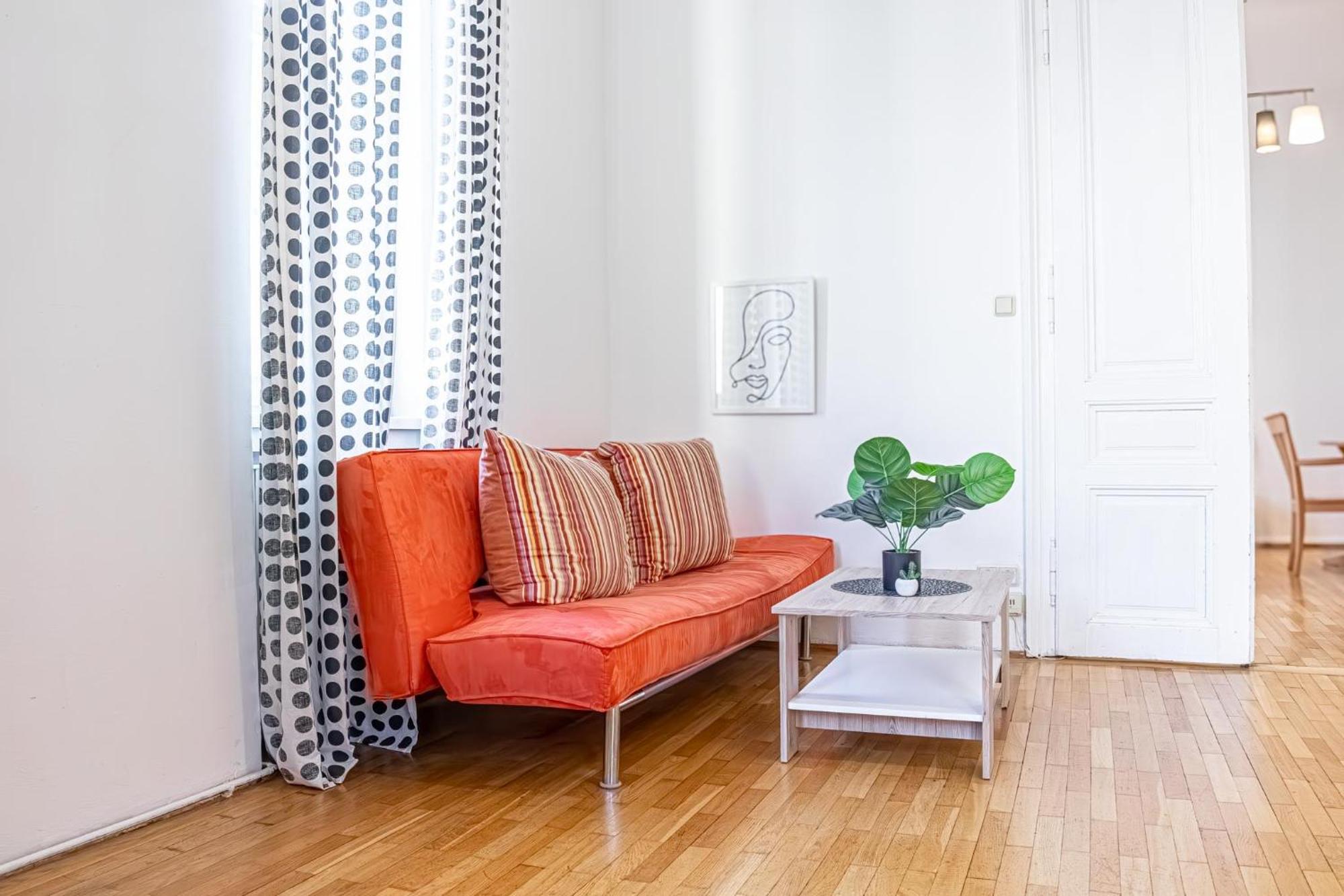 Simple Apartment Near Wiener Stadthalle Kültér fotó